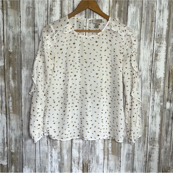 LOFT Tops - Loft White Floral Flutter Sleeve Blouse